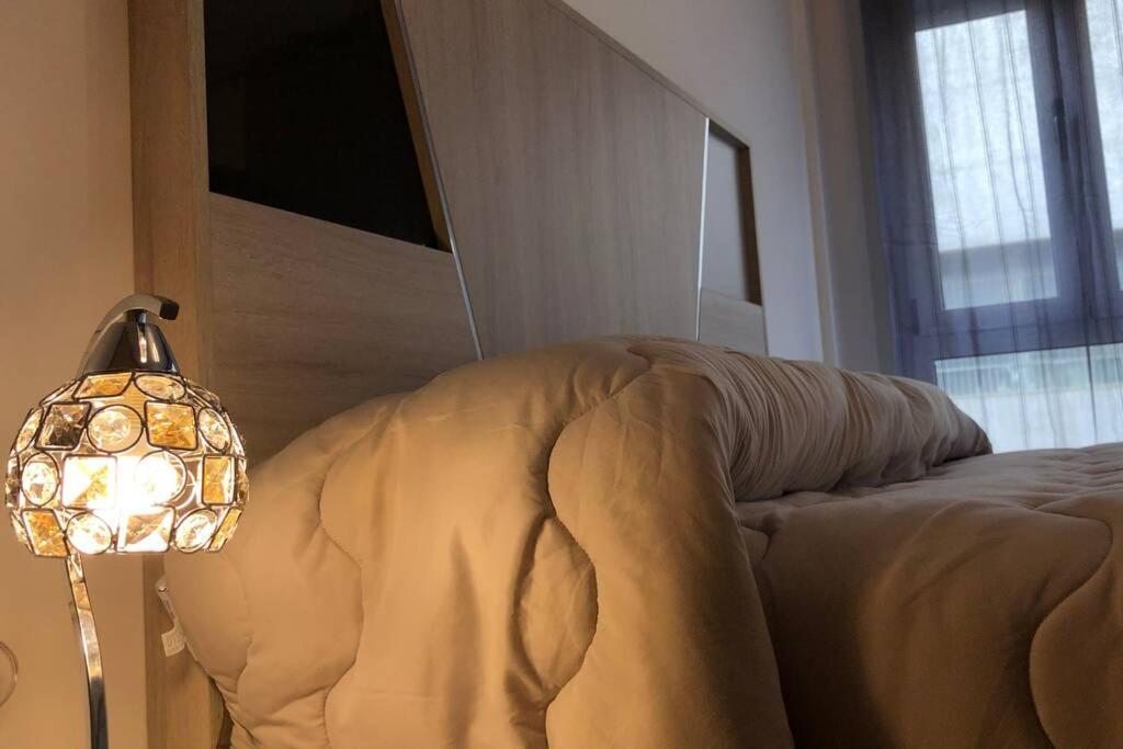 Deluxe Marina Apartment Viveiro Bagian luar foto