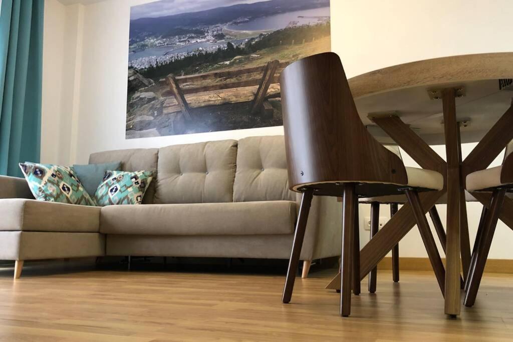 Deluxe Marina Apartment Viveiro Bagian luar foto